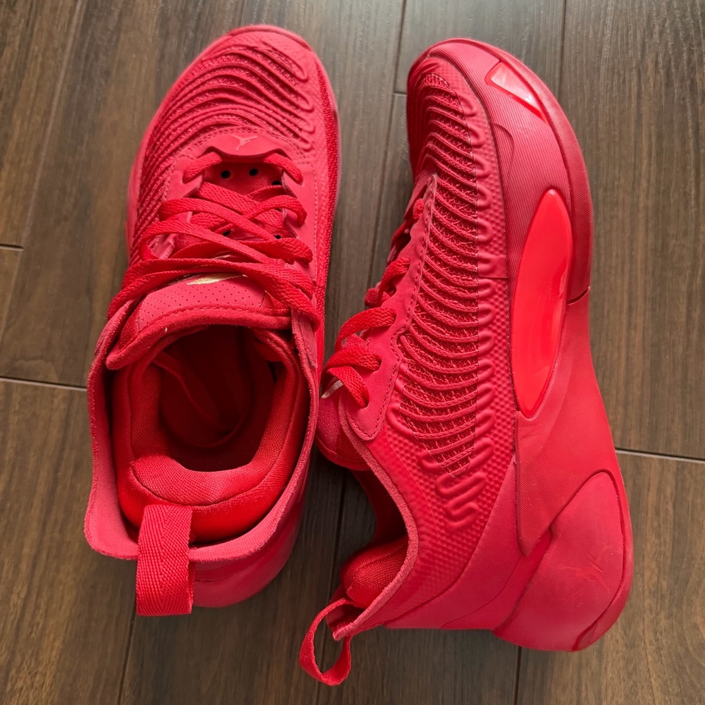 Nike Jordan Luka 1 University Red Sneakers/Basketball Shoes size 5 Youth